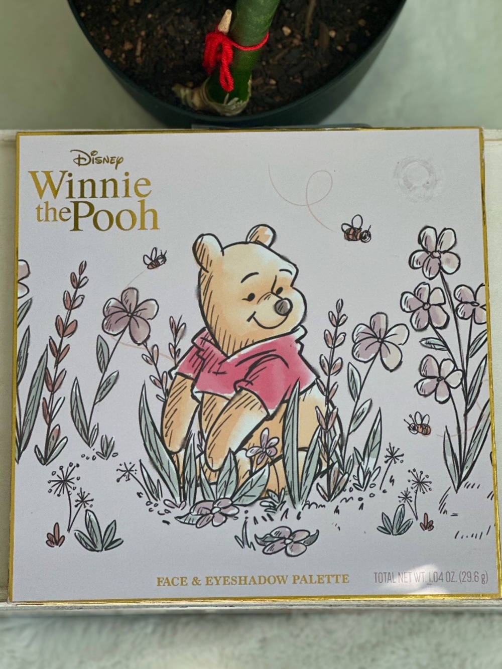 Disney Winnie the Pooh Face & Eyeshadow Palette - Picture 2 of 13